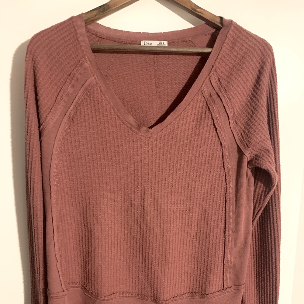 Nearly new Dex v-neck long sleeve waffle shirt